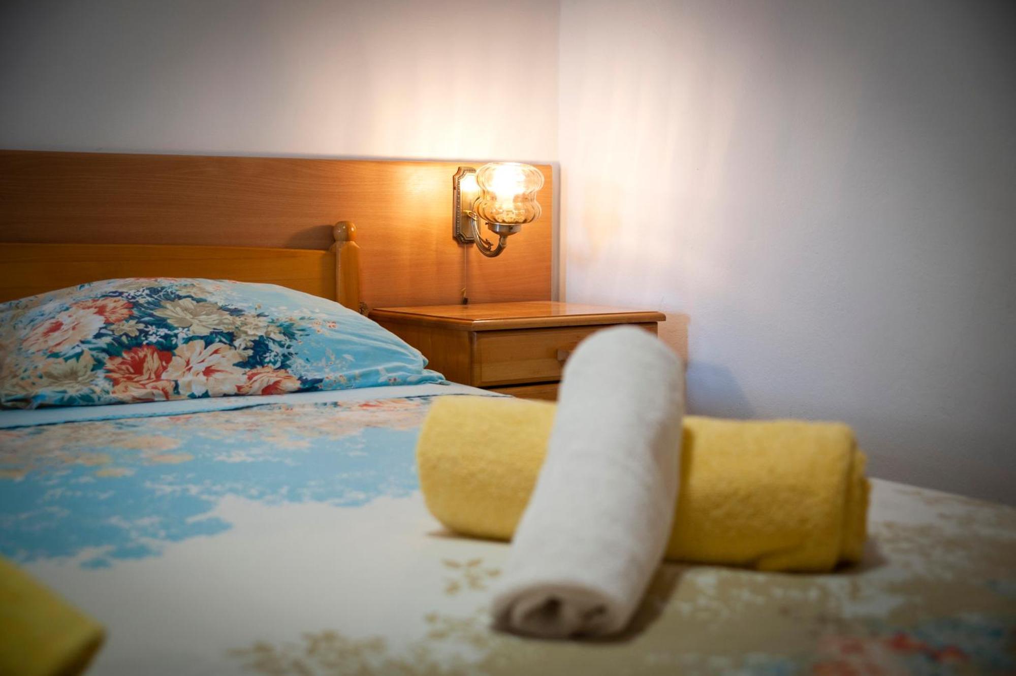 Luna Tsuki Two Aparthotel Rovinj Kültér fotó